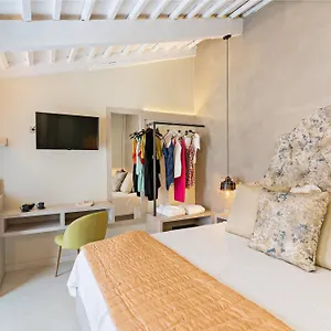 Mitos-suites Hotel